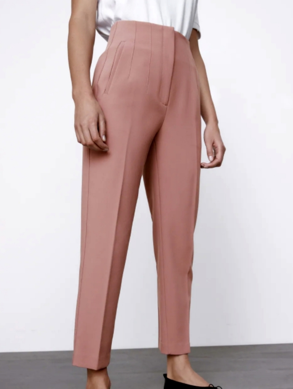 Zara High-Waist Pleated Tapered Pants in Dusty Rose